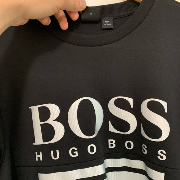 Hugo Boss Long Sleeve Sweater size M - Picture 4 of 4
